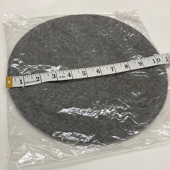 Wool Beret Hat - Picture 2 of 3